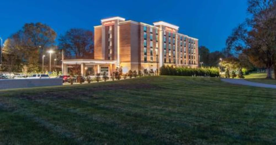 Affordable Hotels Near Mohegan Sun in Uncasville for Budget-Friendly Stays
